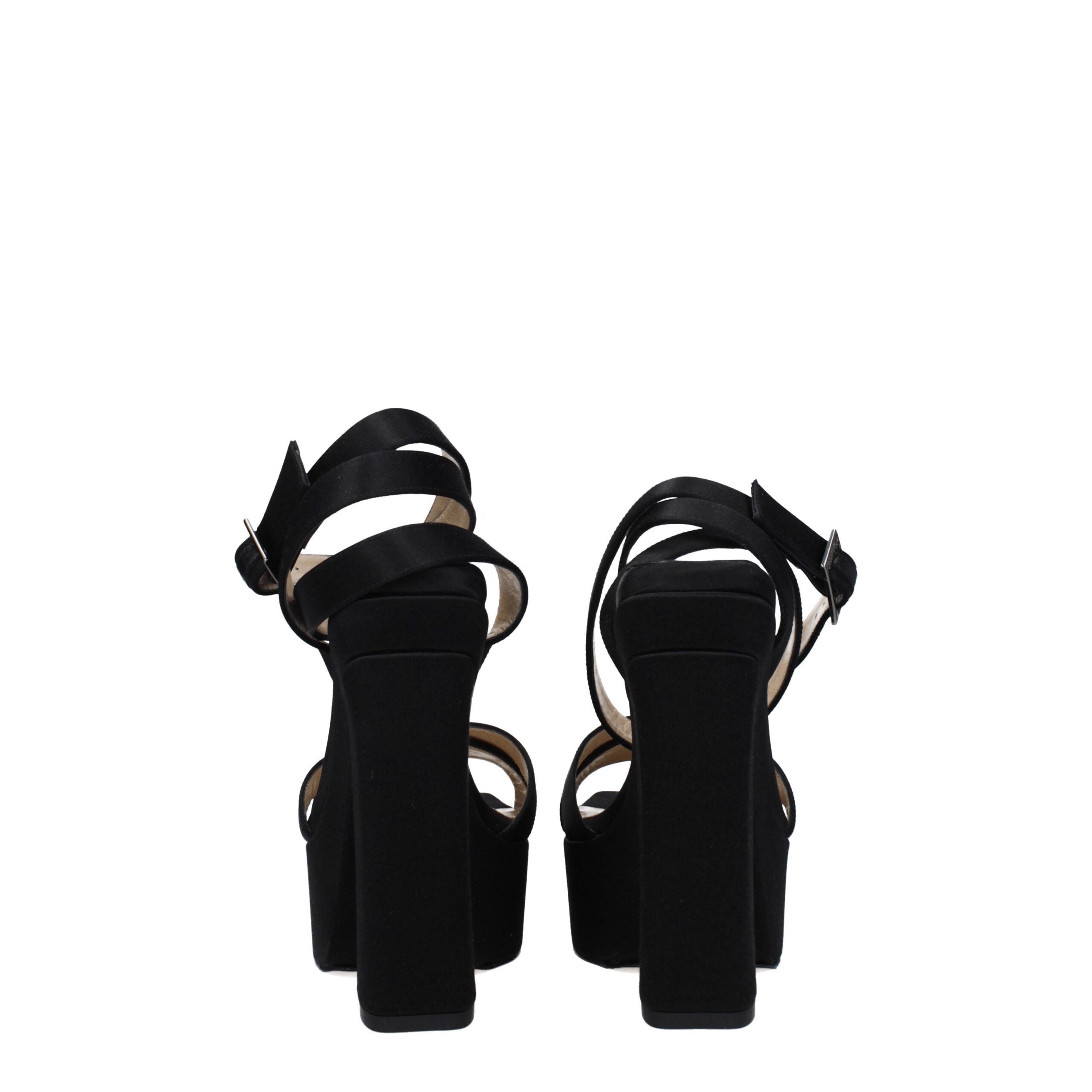 Sandalen mit Plateau aus schwarzem Satin