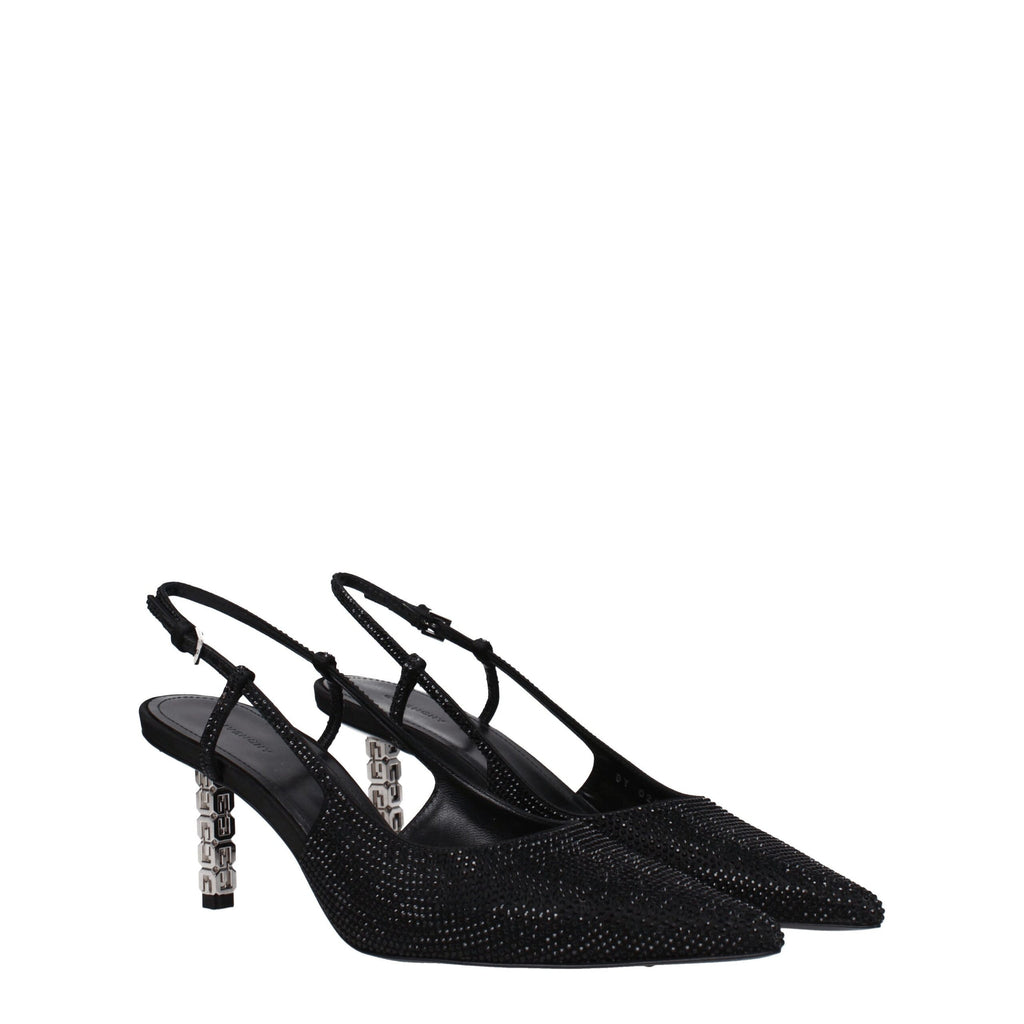 High Heels aus schwarzem Stoff