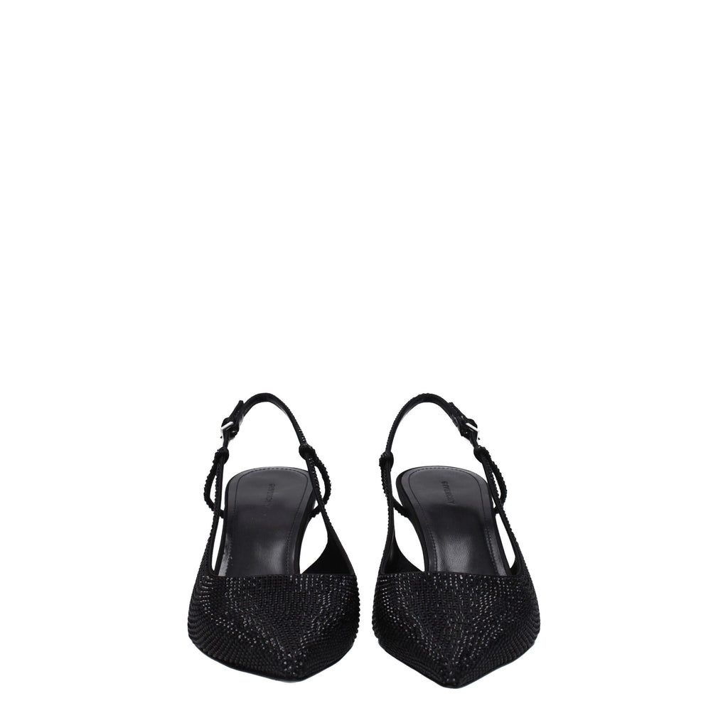 High Heels aus schwarzem Stoff