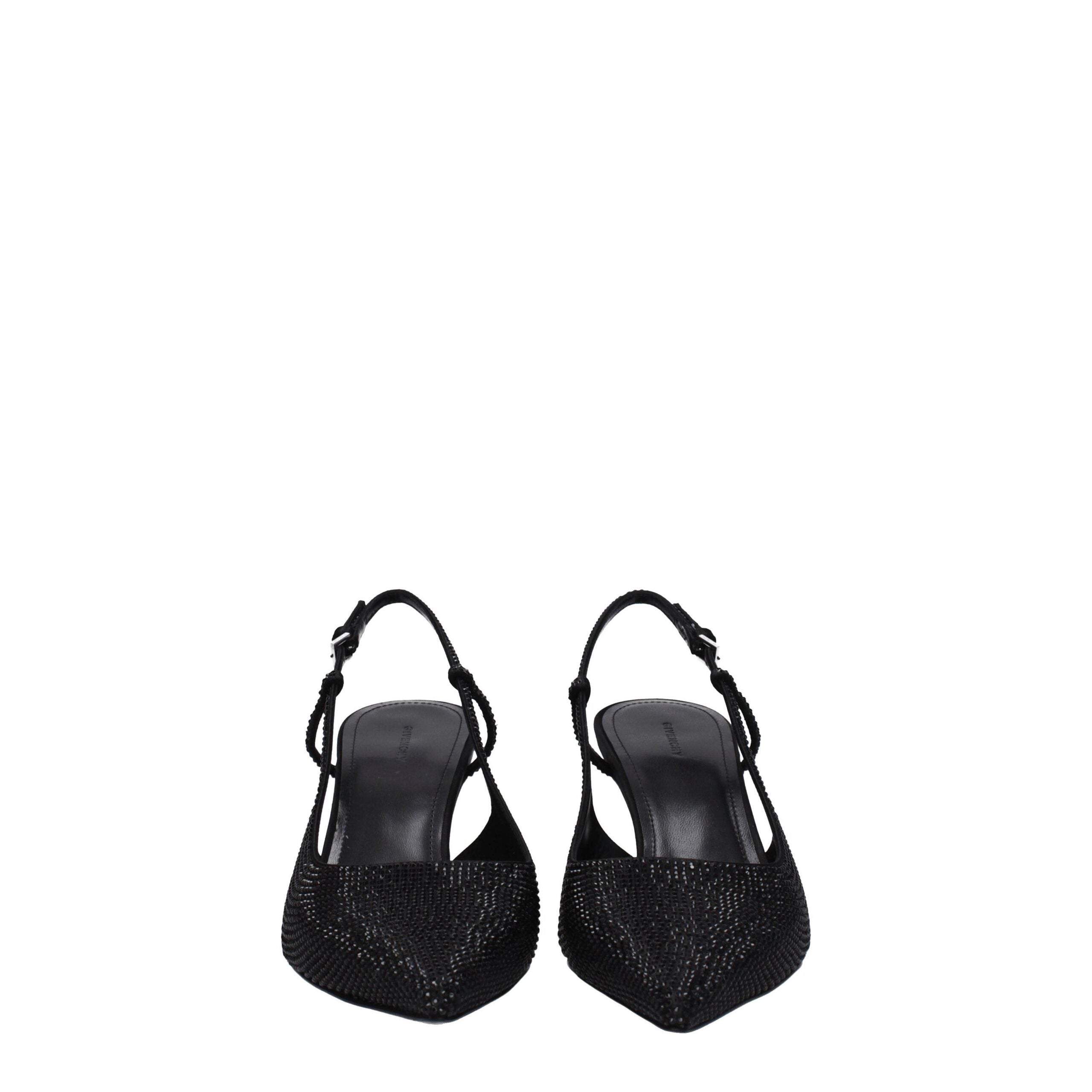 High Heels aus schwarzem Stoff