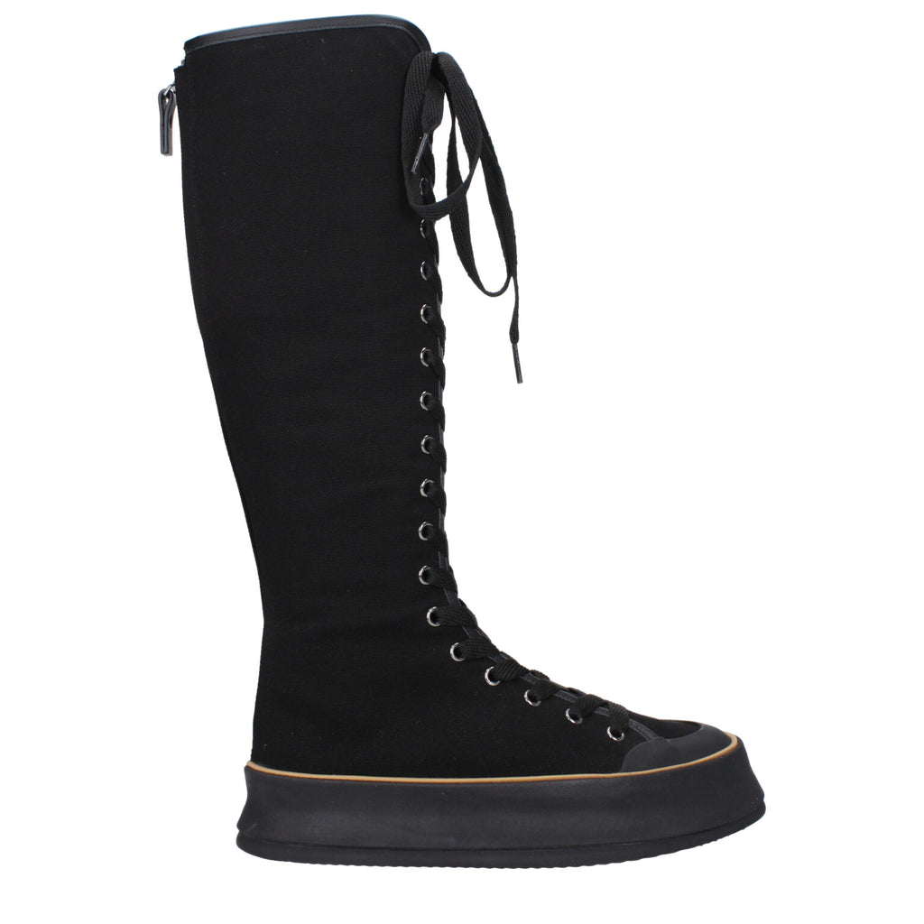 Schwarze Schnürstiefeletten aus Stoff
