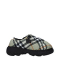 Grüne Slip-On-Loafer aus Stoff
