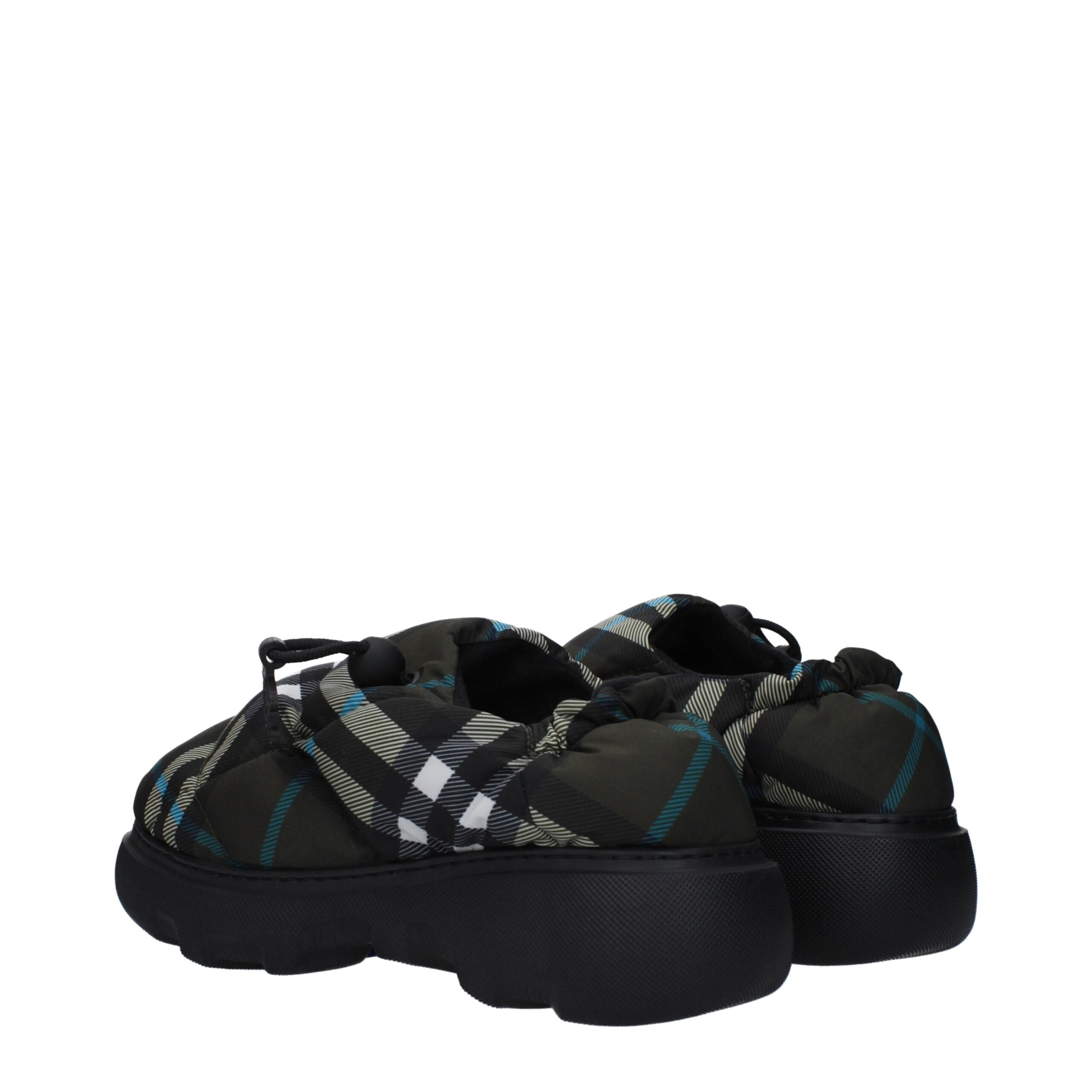 Grüne Slip-On Loafers aus Stoff