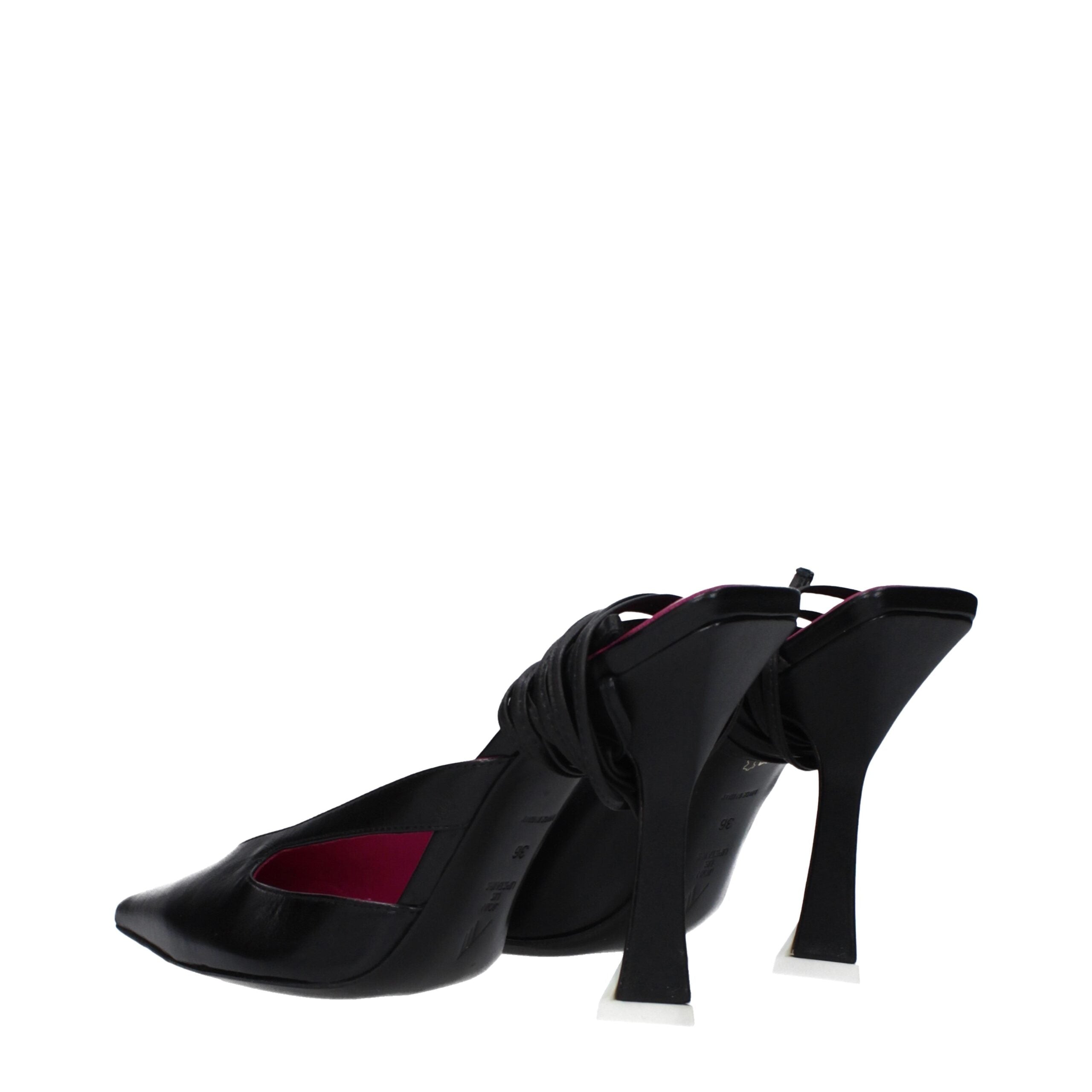 Sandaletten mit Stilettoabsatz aus schwarzem Leder