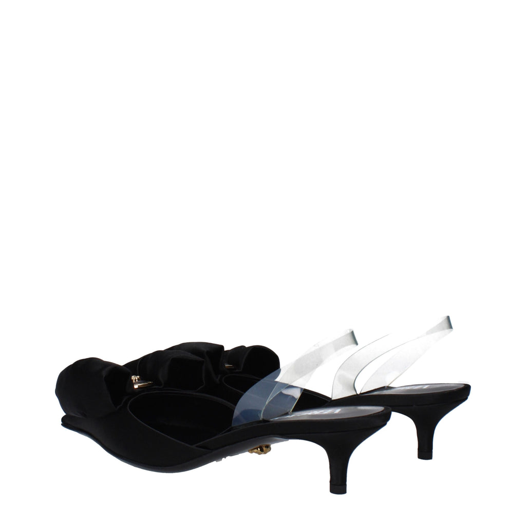 Schwarze flache Satinsandalen