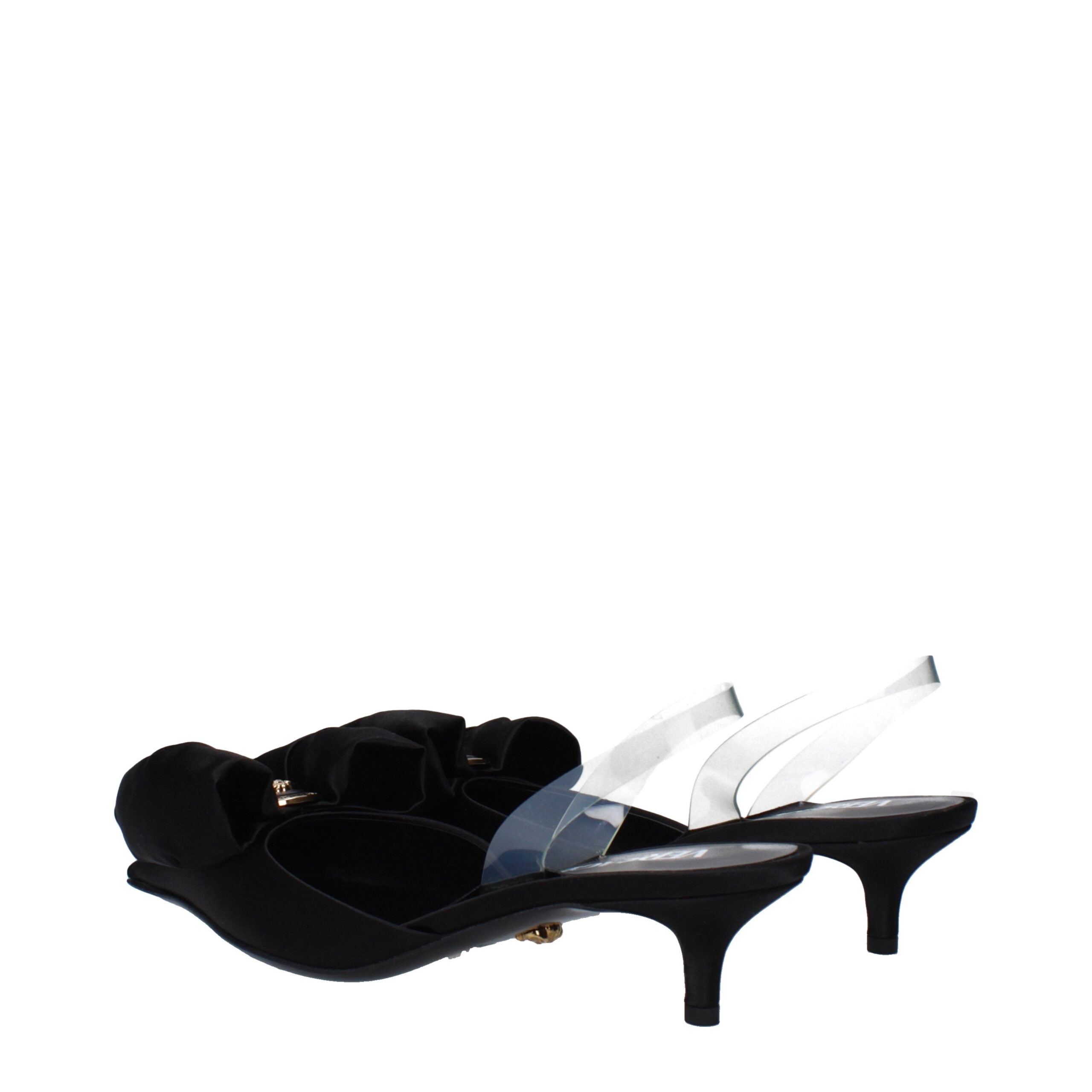 Schwarze flache Satinsandalen