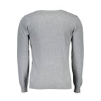 Herrenpullover aus grauer Wolle