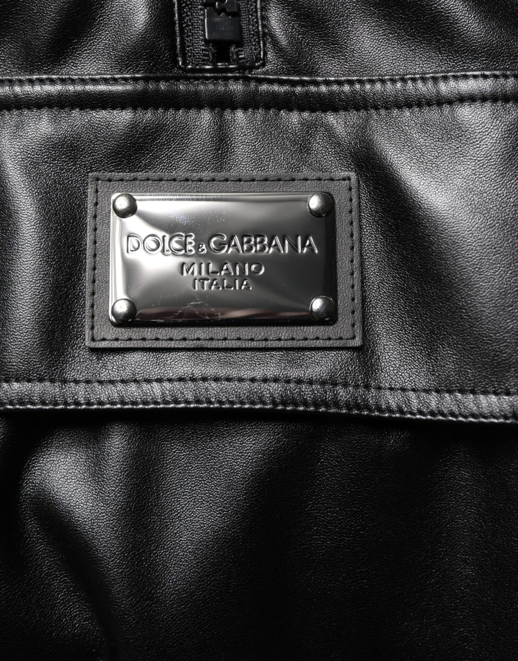 Schwarze Bomberjacke mit Logo-Plakette aus Polyester