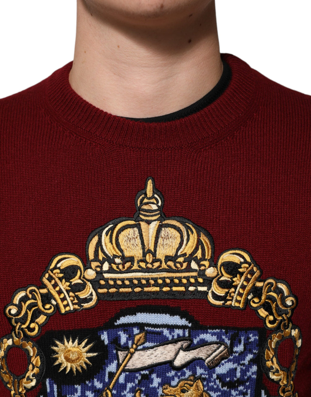 Burgundy Kaschmir Löwenwappen Pullover