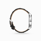 Armbanduhr aus schwarzem Leder