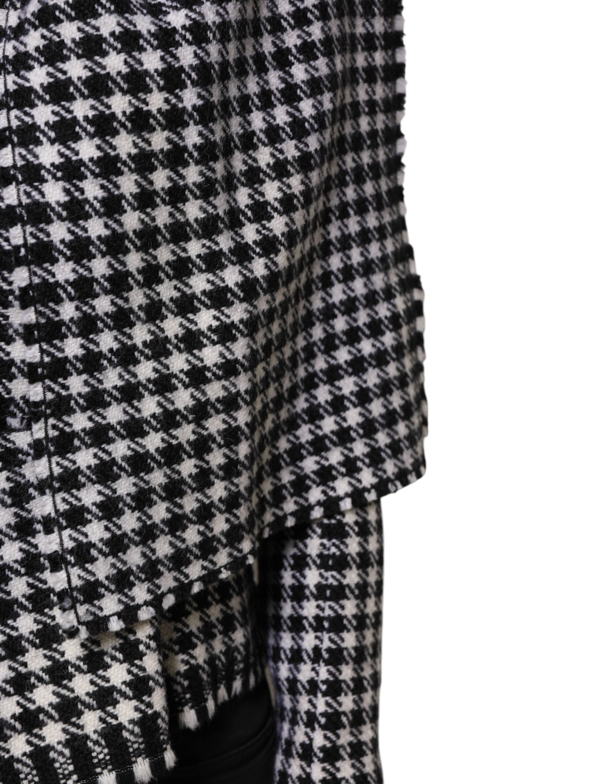 Mehrfarbige Wolljacke mit Monochrommuster