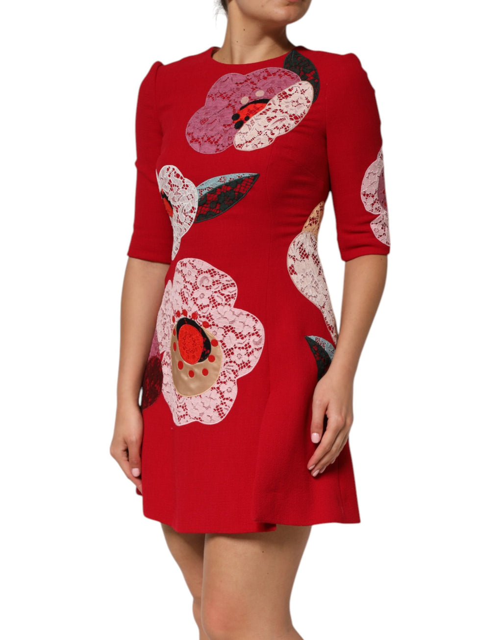 Rotes A-Linien-Minikleid mit floraler Spitzenapplikation