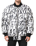 Weiße schwarze Graffiti-Logo-Steppbomberjacke