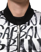 Weiße schwarze Graffiti-Logo-Steppbomberjacke