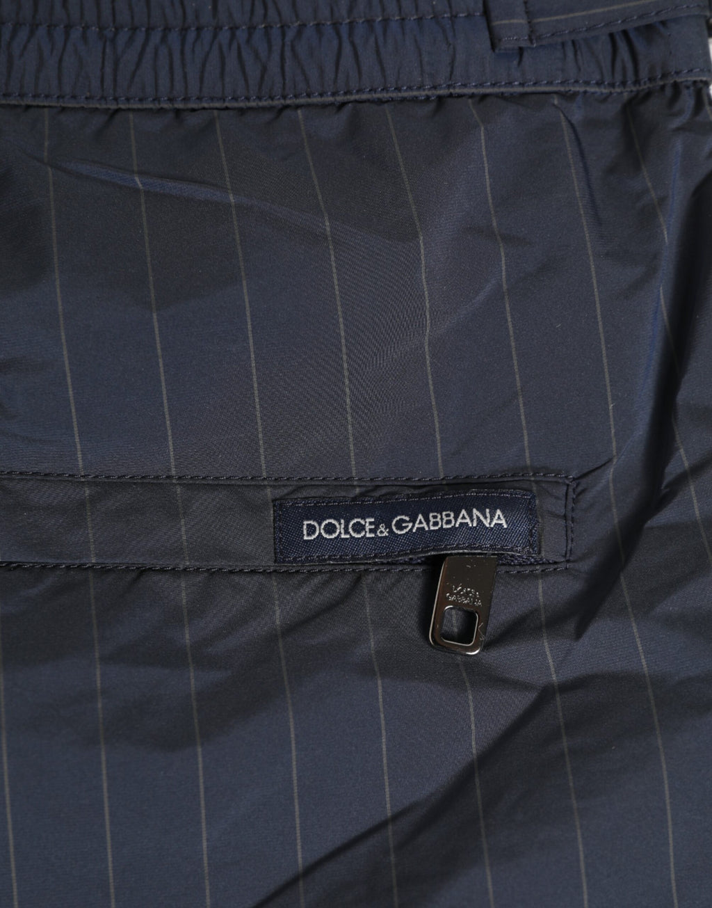 Herren-Badeshorts aus marineblauem Polyester mit Nadelstreifen