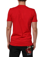 Rotes Goodluck 2023 Baumwoll-T-Shirt mit Rundhalsausschnitt