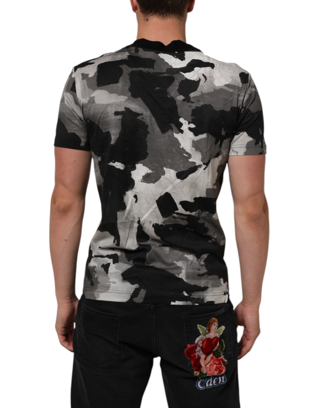 Herren-T-Shirt mit kurzen Ärmeln und mehrfarbigem Tarnmuster