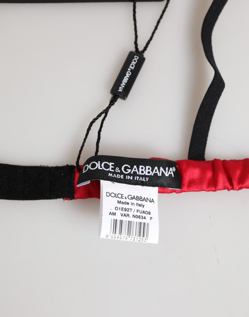 Roter Satin-BH mit weichen Triangel-Körbchen, Unterwäsche
