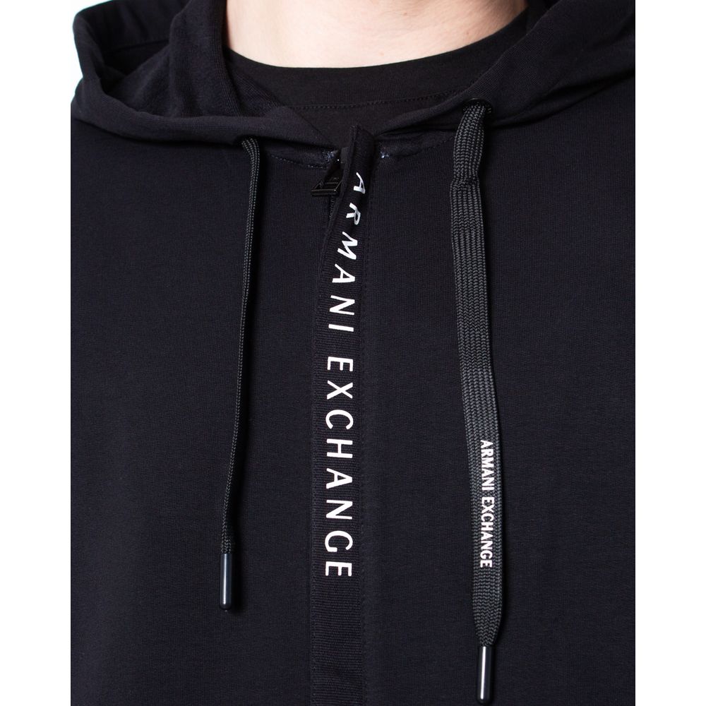 Schwarzer Kapuzenpullover aus Baumwolle