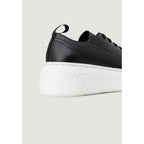 Schwarze Sneaker aus Kunstleder