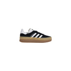 Sneakers aus schwarzem Wildleder, niedrig geschnitten