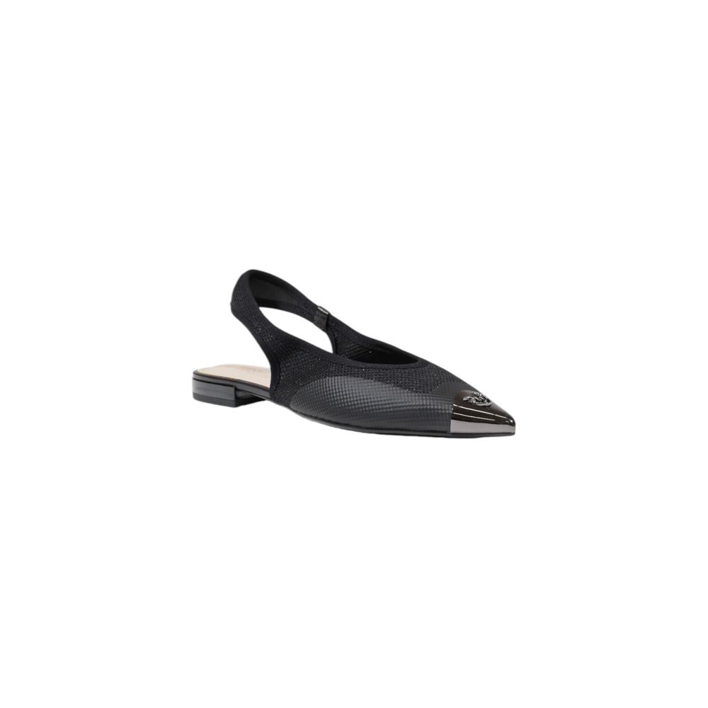 Flache Sandalen aus schwarzem Leder