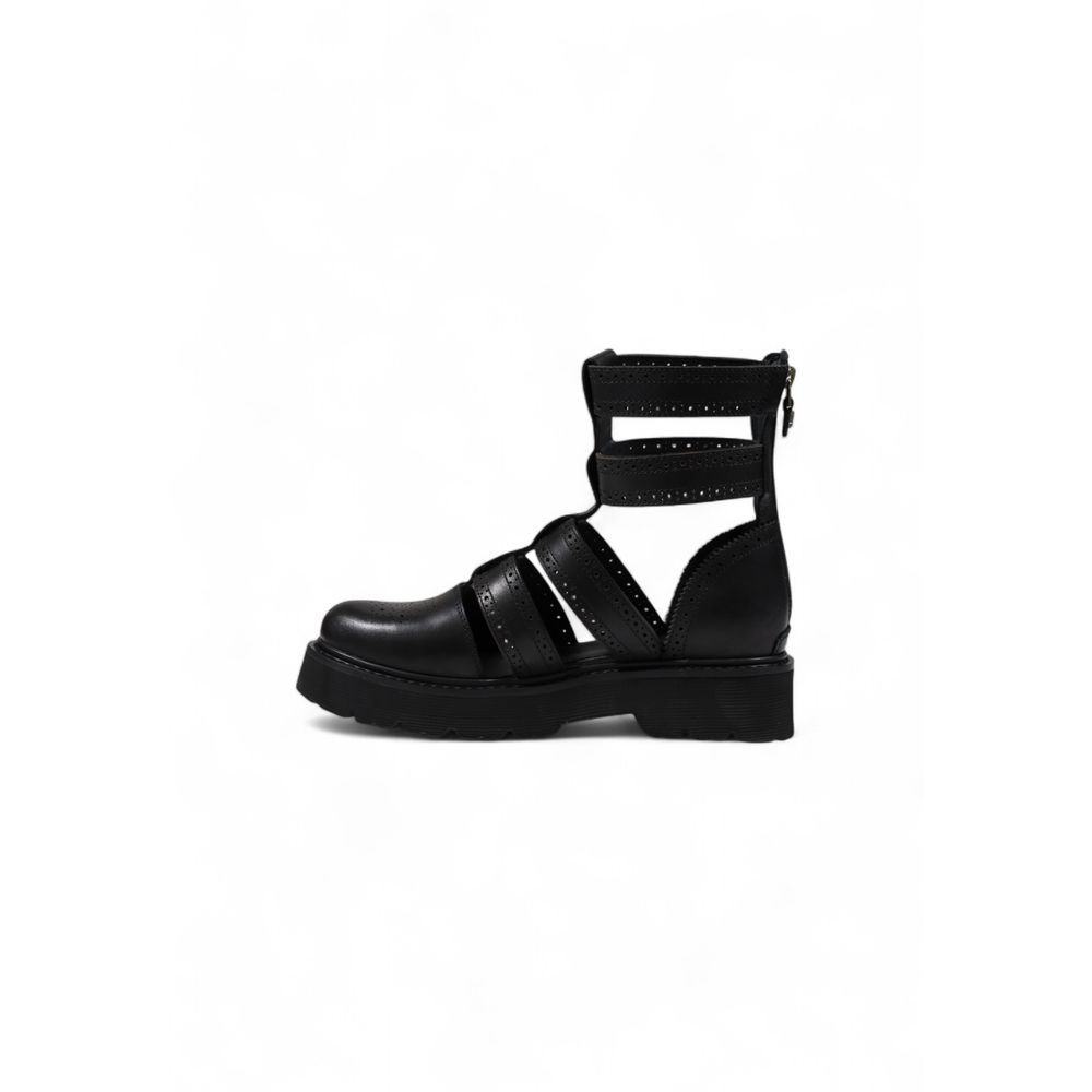 Sandali in pelle nera