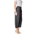 Jeans corti di cotone nero
