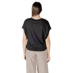 Schwarzes Baumwoll-T-Shirt