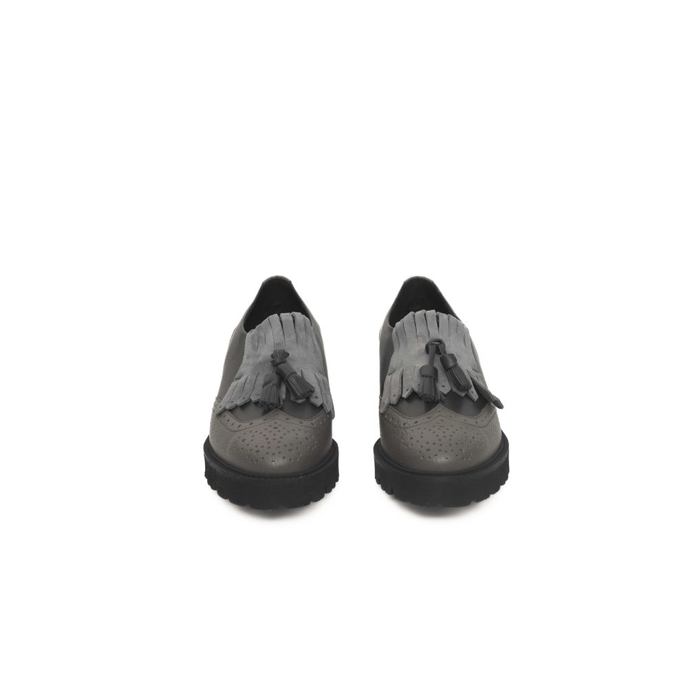 Grauer Damen-Loafer aus Rindsleder
