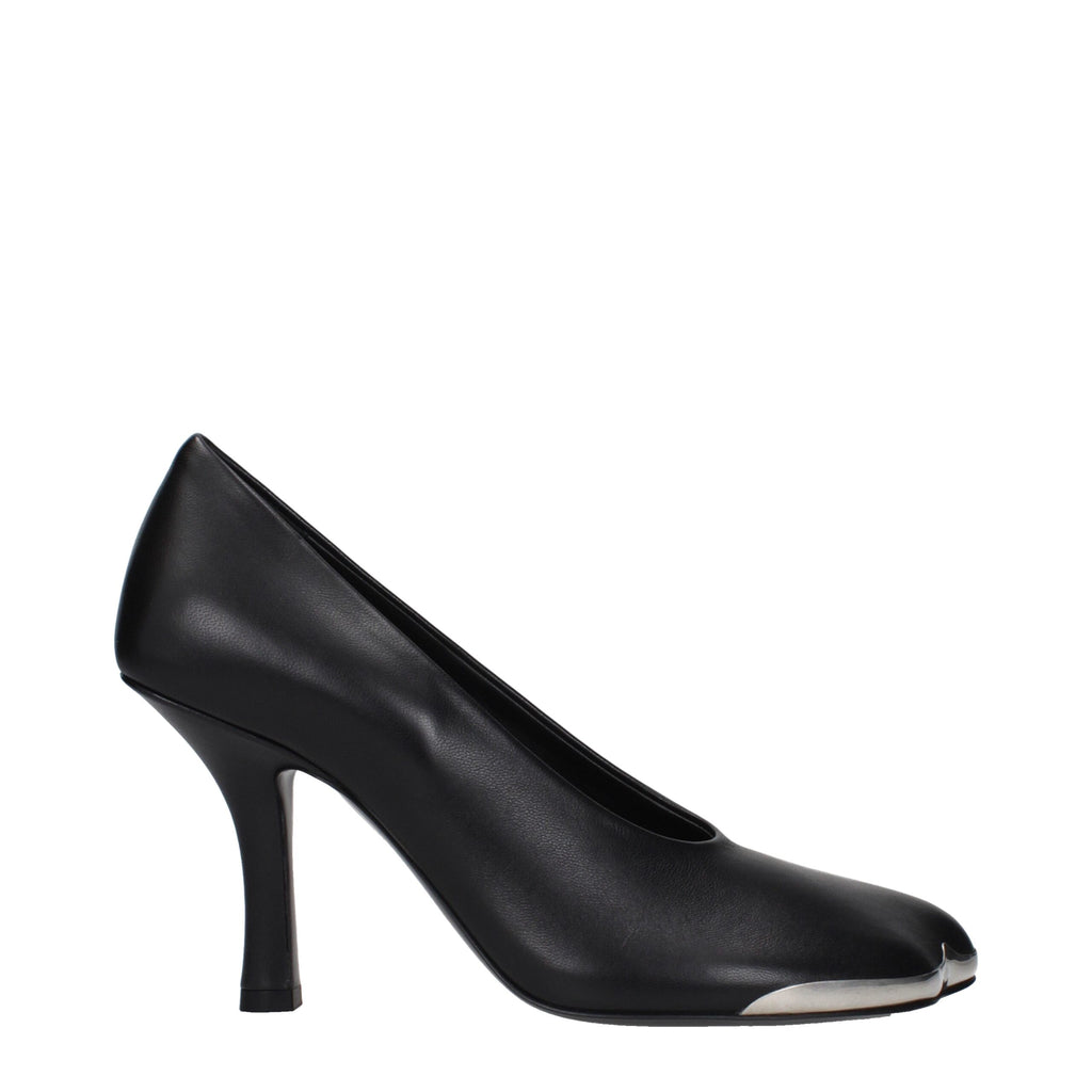 Schwarze Leder-Pumps mit hohem Absatz
