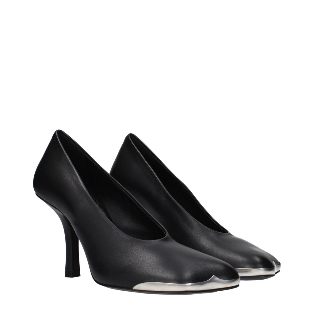 Schwarze Leder-Pumps mit hohem Absatz