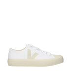 Weiße niedrige Sneakers aus Stoff