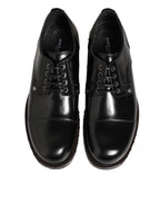 Herren Derby-Schuhe aus schwarzem Leder mit Nieten