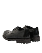 Herren Derby-Schuhe aus schwarzem Leder mit Nieten