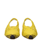 Gelbe flache Ledersandalen