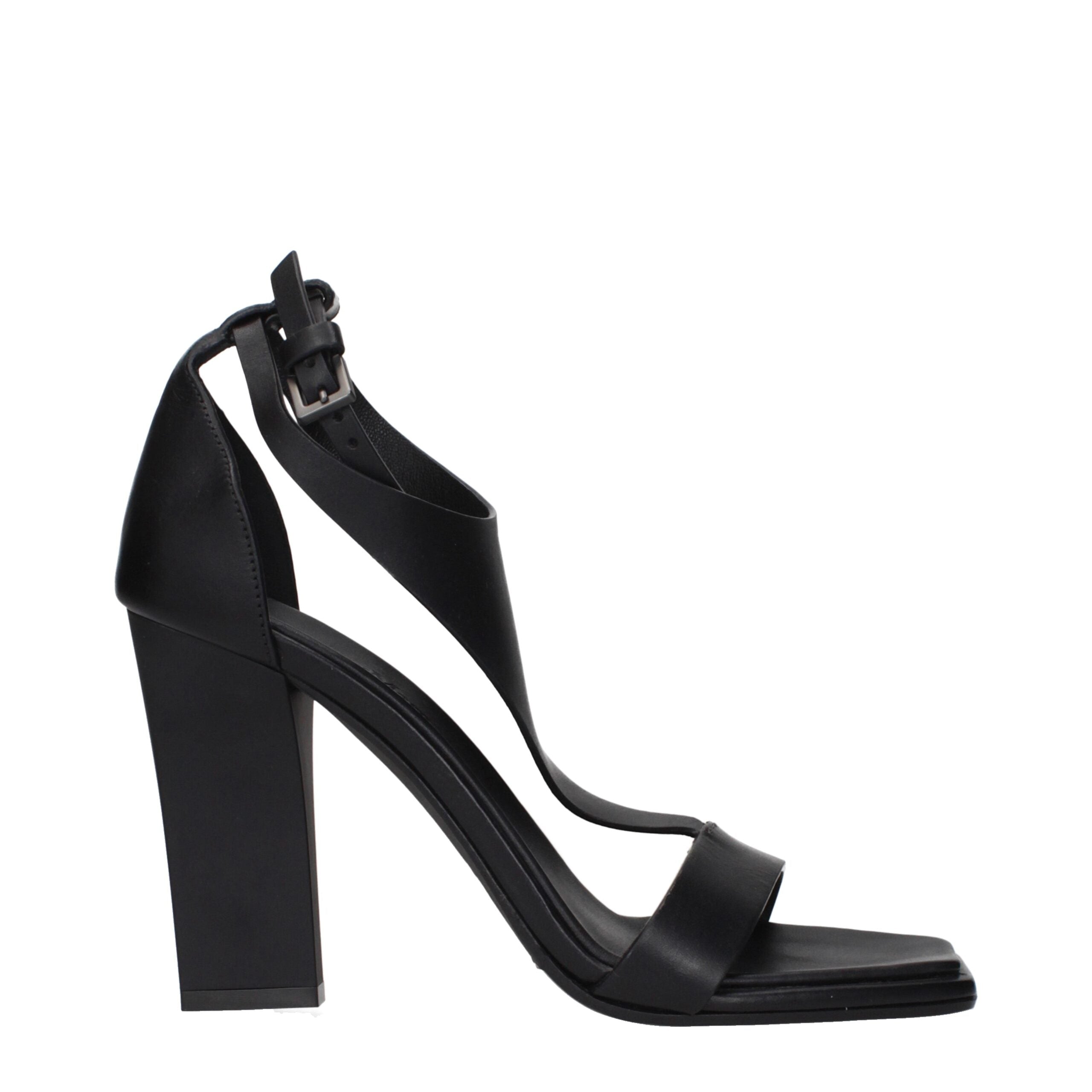 Schwarze Leder-Riemchensandaletten mit Stilettoabsatz