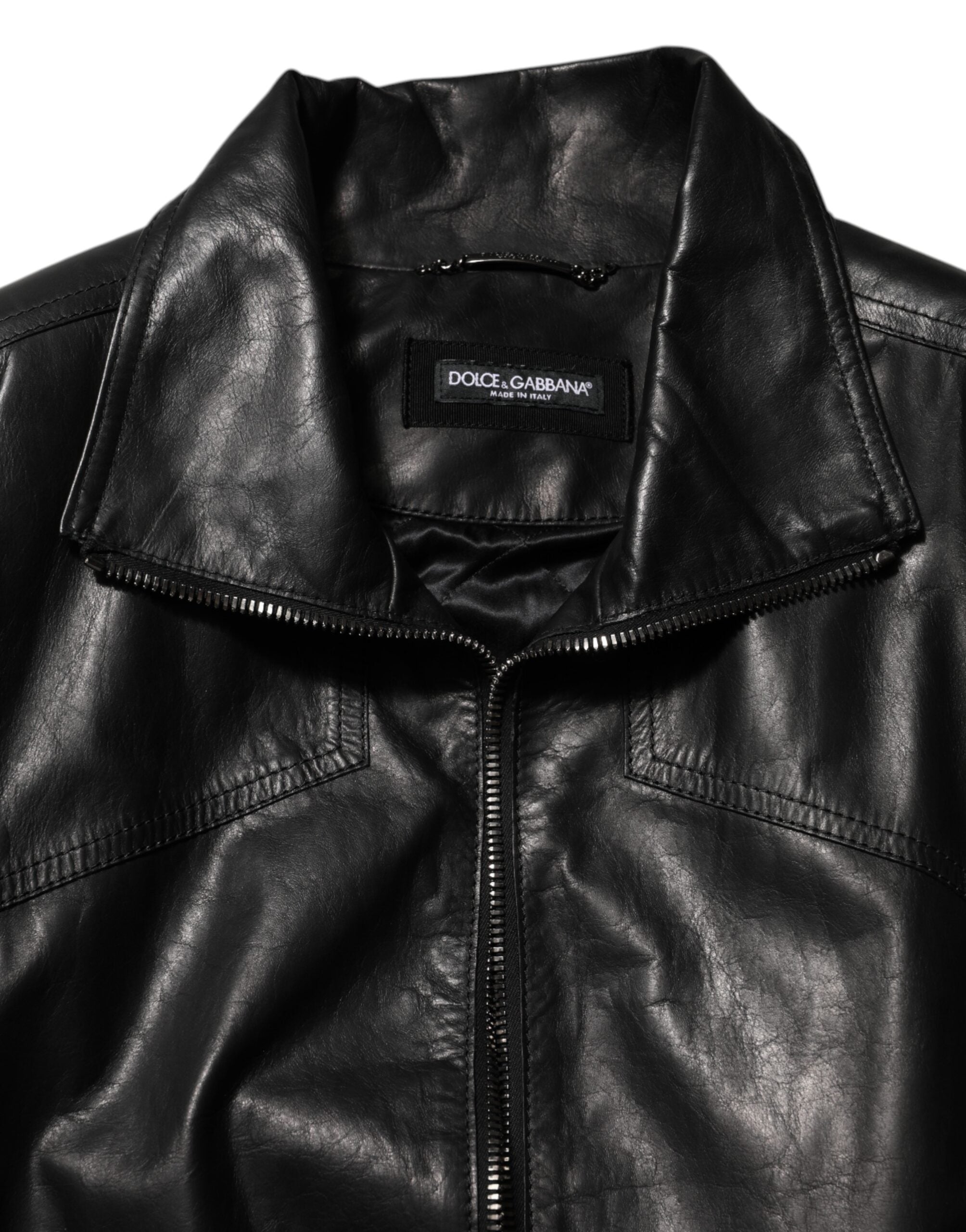 Schwarze Leder-Bikerjacke mit durchgehendem Reißverschluss