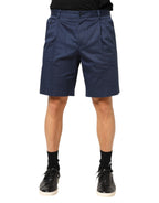 Bermuda-Shorts aus Stretch-Baumwolle mit mittlerer Bundhöhe, blau