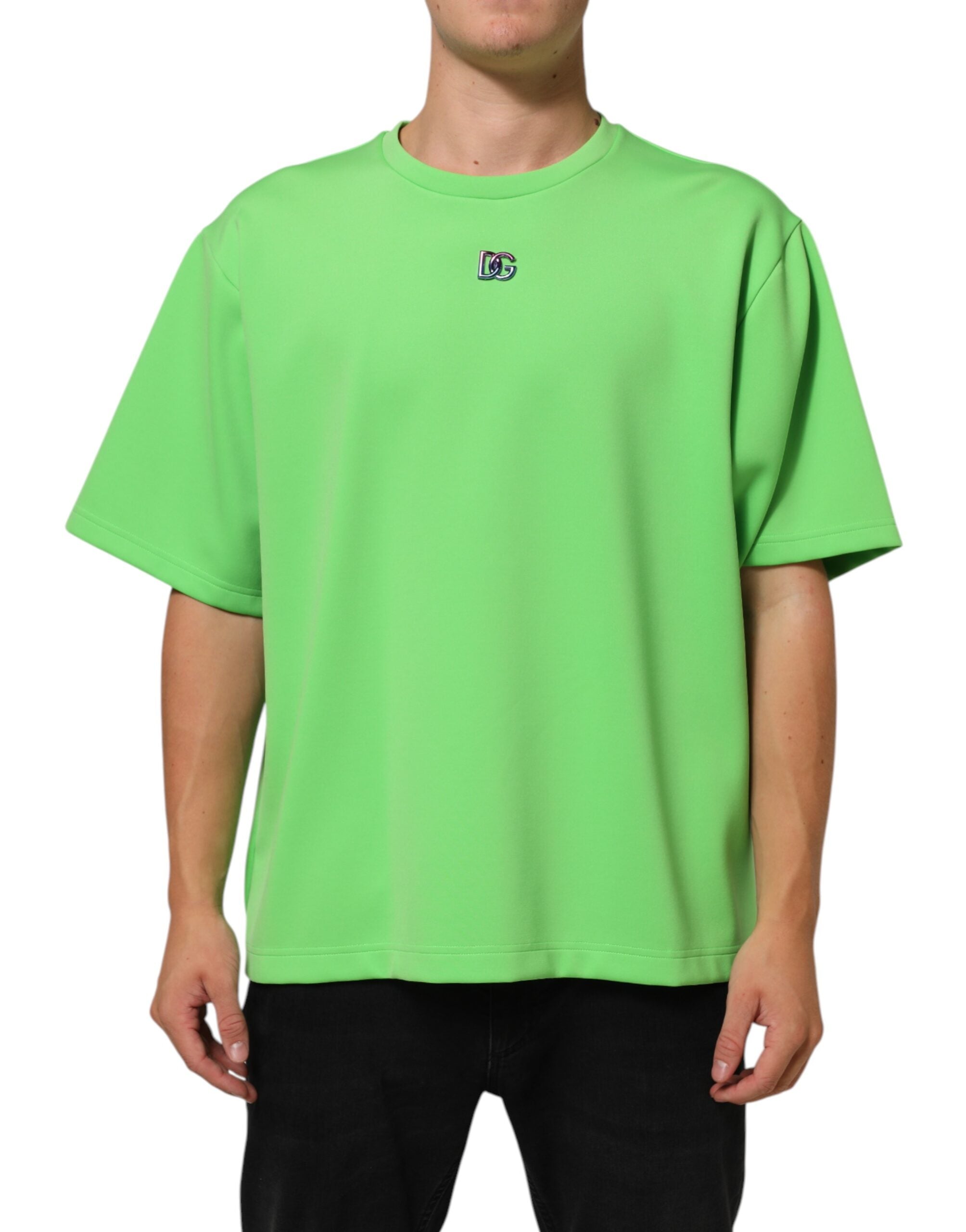 Grünes T-Shirt mit Rundhalsausschnitt und kurzen Ärmeln, mit Logo