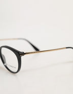 Occhiali da lettura con montatura cat-eye in acetato nero