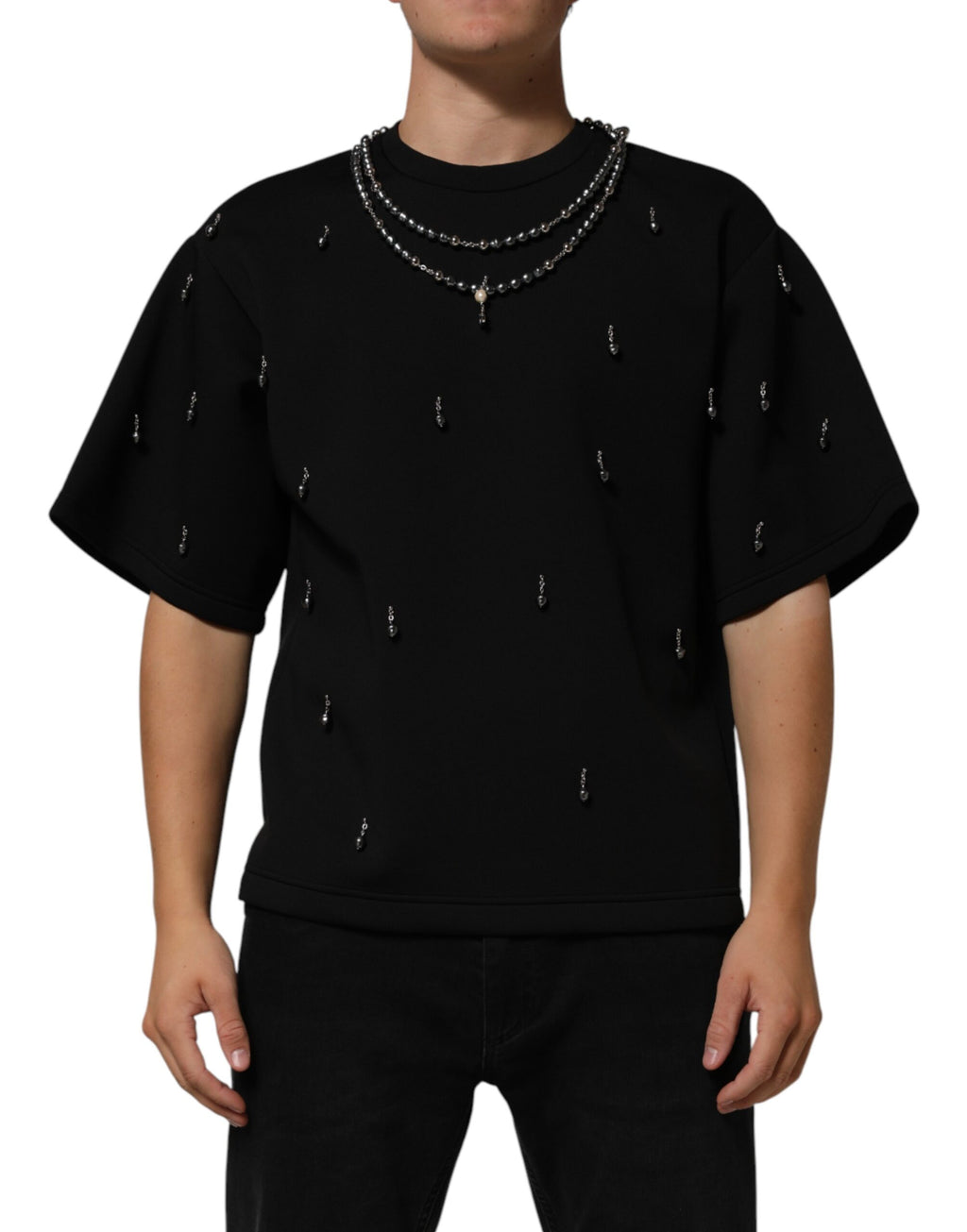 Schwarzes T-Shirt mit Halskette aus Polyester