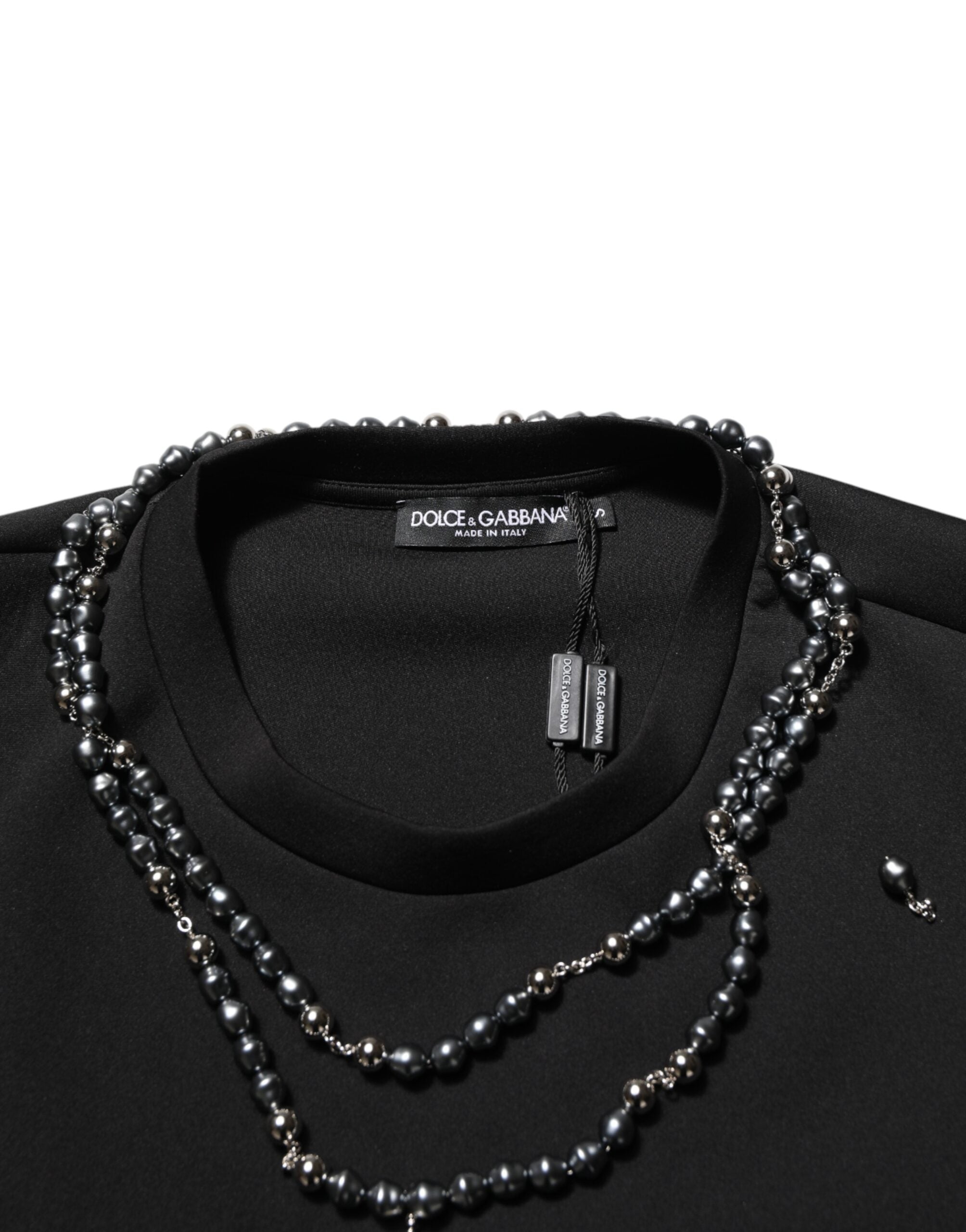 Schwarzes T-Shirt mit Halskette aus Polyester