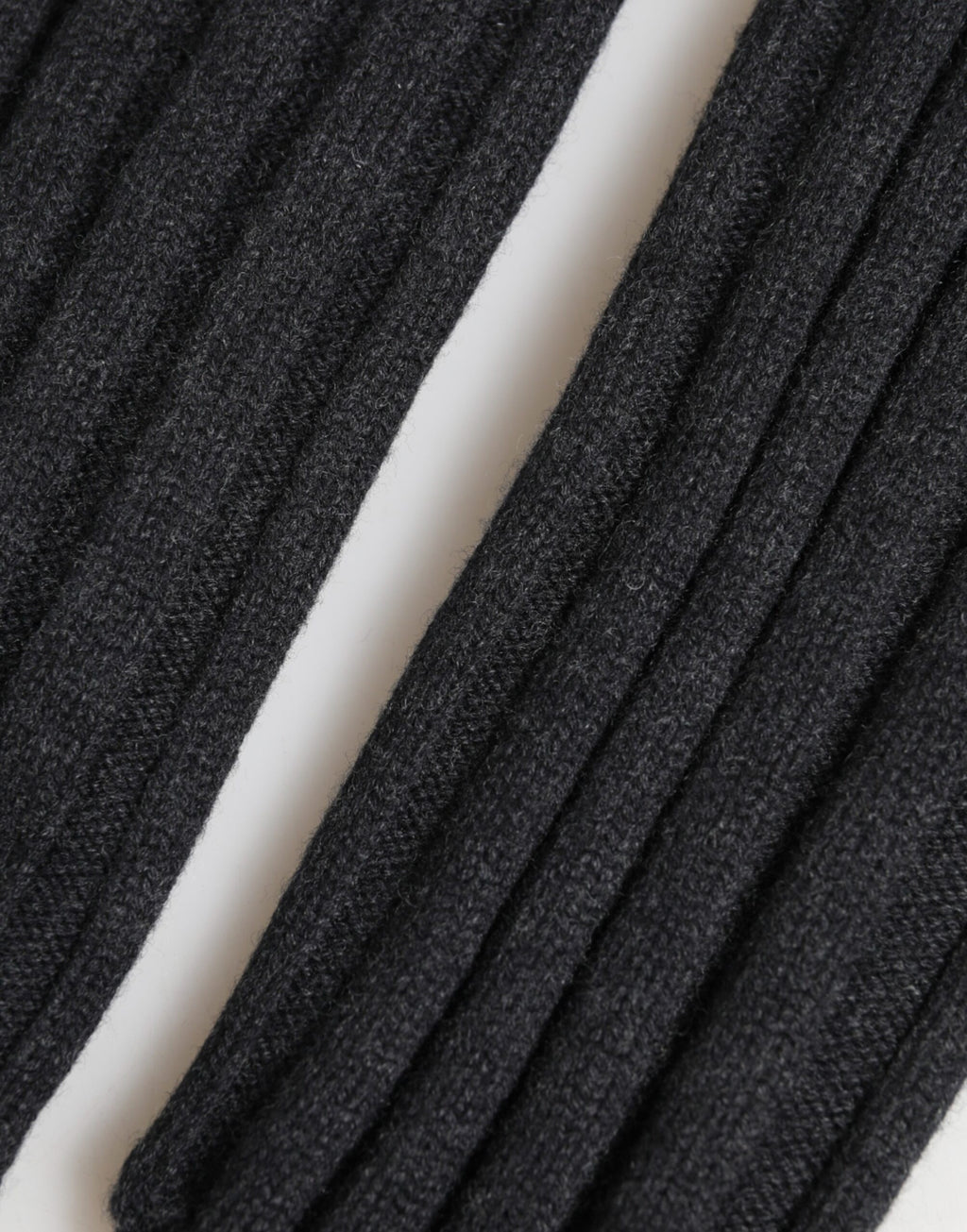 Schwarze fingerlose Handschuhe aus Merinowolle