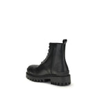 Schnürstiefeletten aus schwarzem Kalbsleder (Bos Taurus)