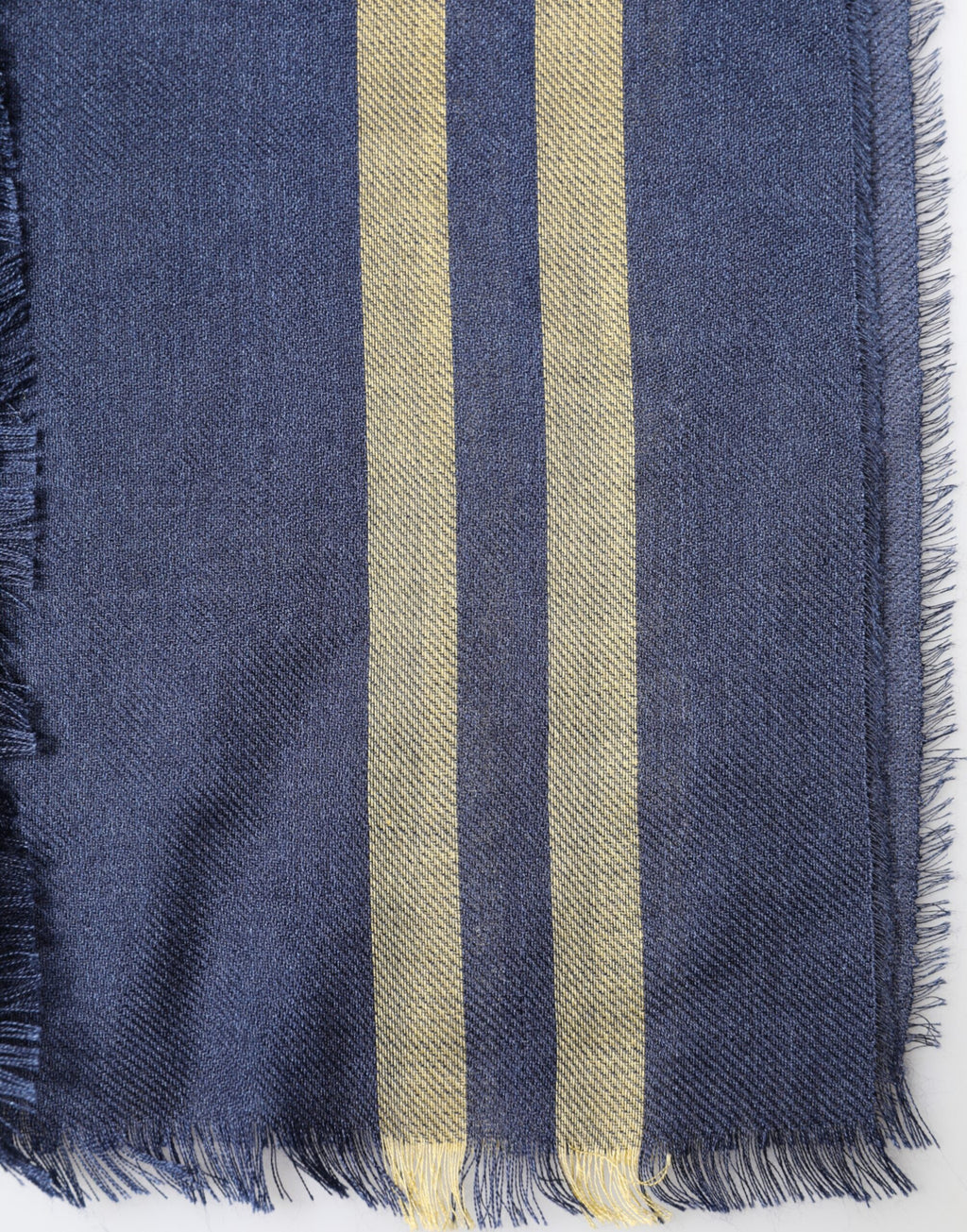 Sciarpa scialle con frange in cashmere blu