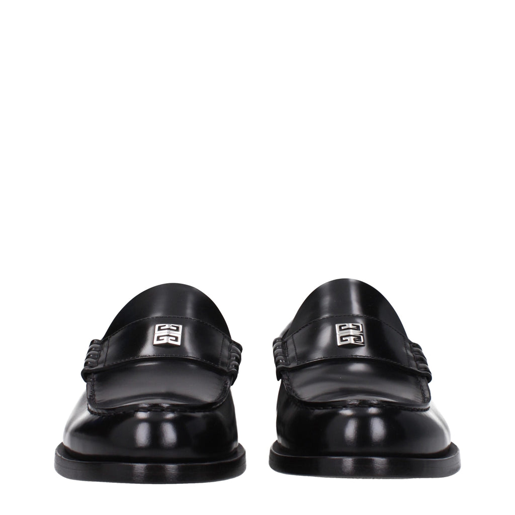 Slipper aus schwarzem Leder
