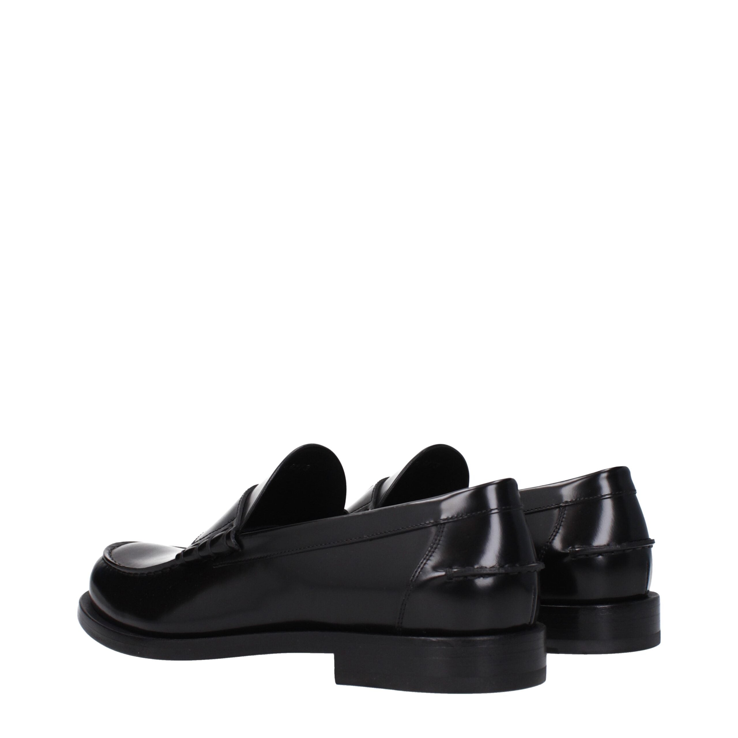 Slipper aus schwarzem Leder