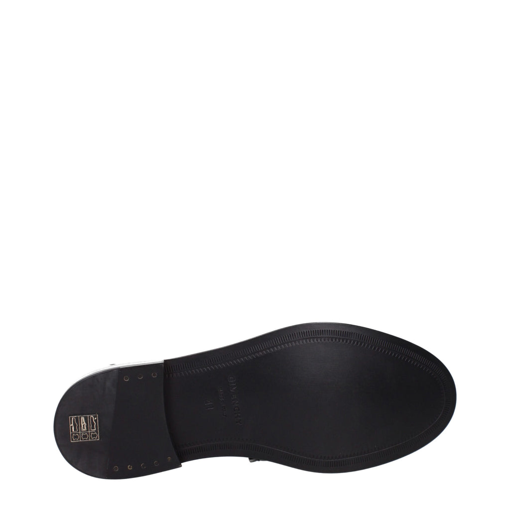 Slipper aus schwarzem Leder
