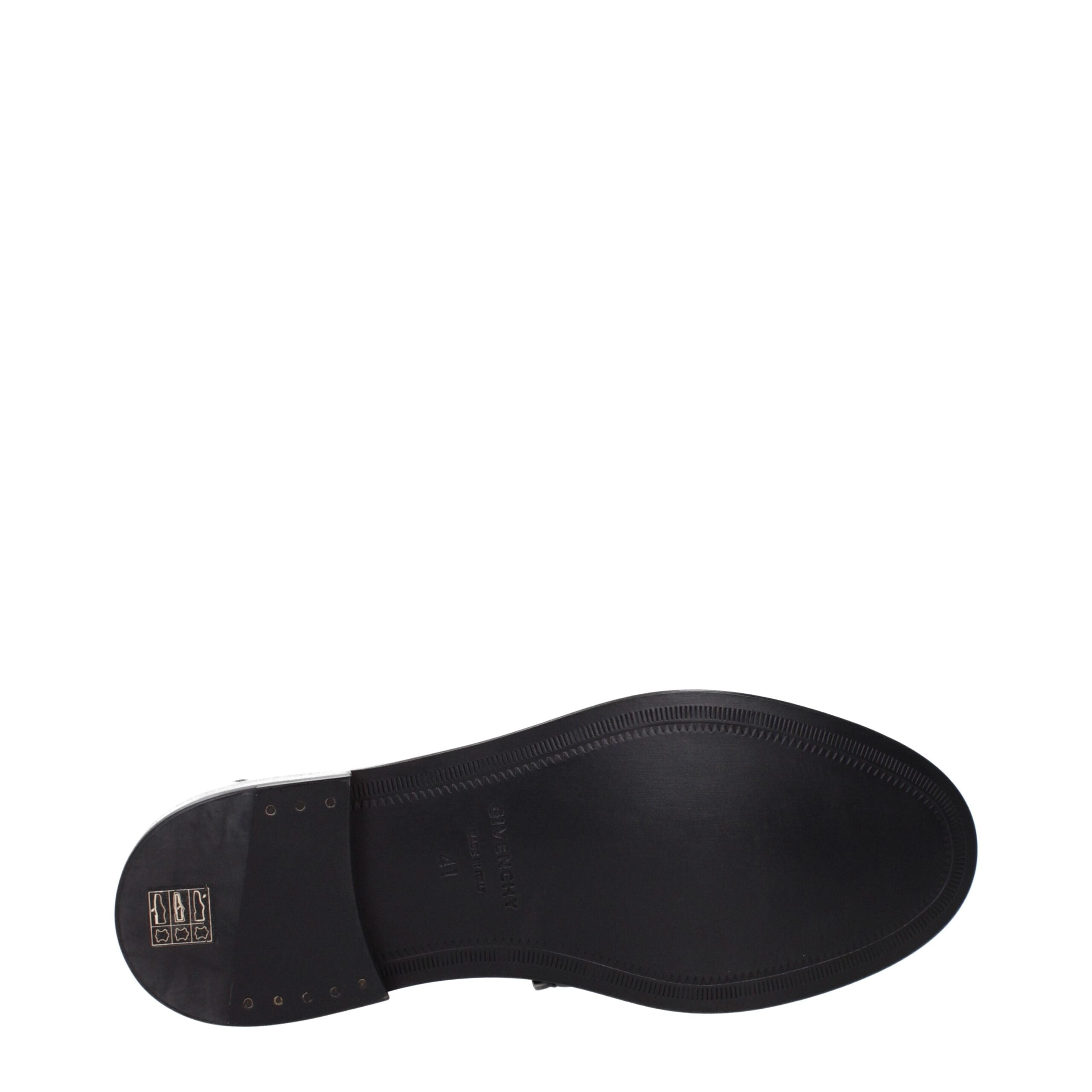 Slipper aus schwarzem Leder